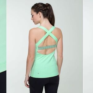 Lululemon Core Kicker Tank
Fresh Teal / Mini Hyper Stripe Fresh Teal